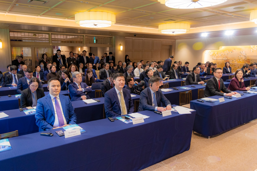 "Монголын өдөр" форумд санхүүгийн салбарын шинэчлэл, хөрөнгийн зах зээлийн боломжийг танилцууллаа