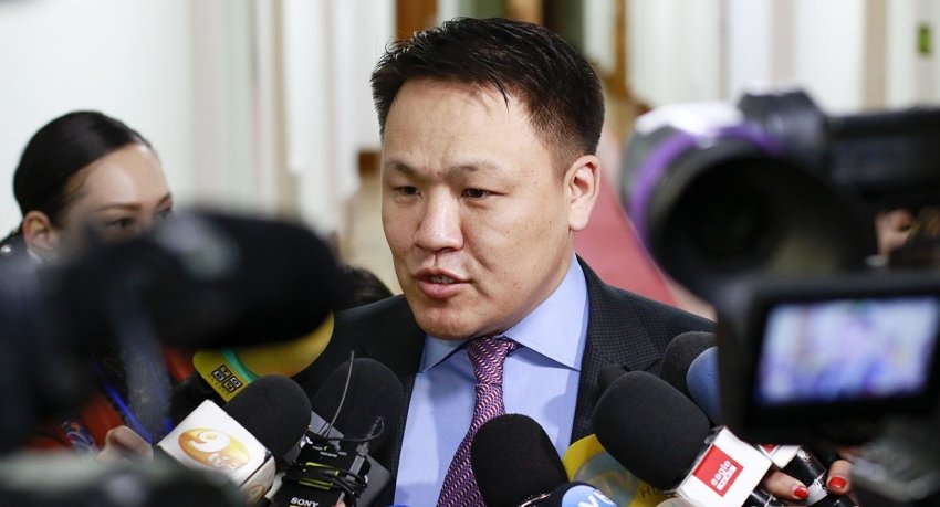 Н.Номтойбаяр: Энэ Засгийн газар улс төрийн хувьд итгэл төрөхүйц биш