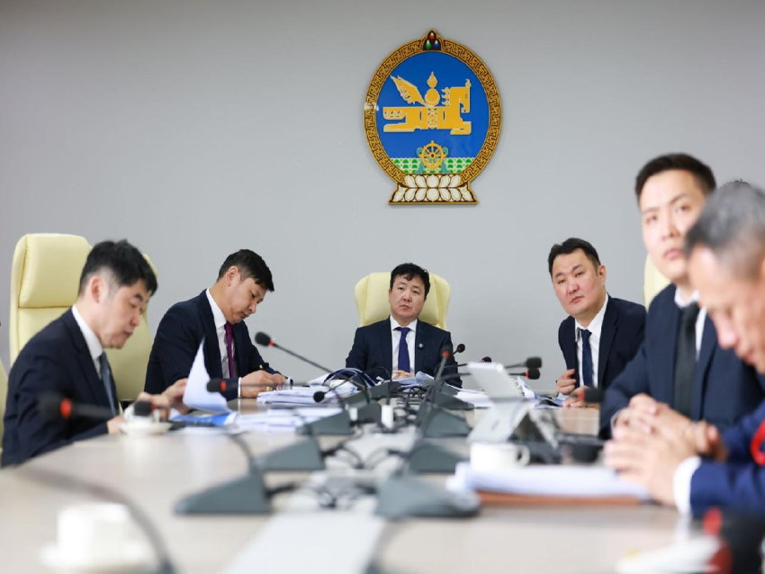 Эдийн засаг, төсөв, хөрөнгө оруулалтын хороо хуралдлаа