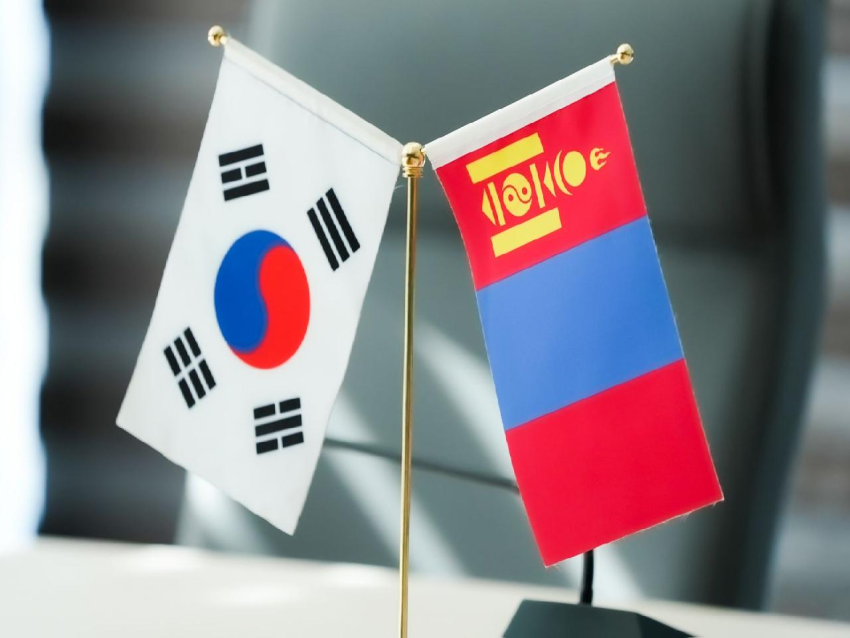 Сөүл хот болон Кёнсамбүг мужийн ИТХ-ЫН Ажлын албаныхан туршлага солилцлоо