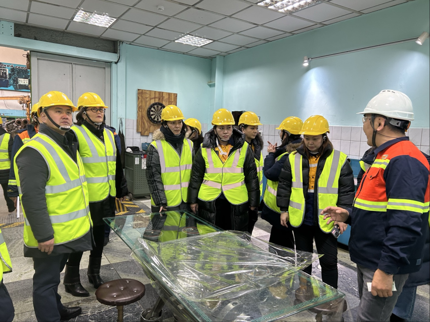 "Эрдэнэс Тавантолгой" компанийн Хүний нөөцийн хөгжил, сургалтын хэлтсийн төлөөлөл "Эрдэнэт үйлдвэр"-т ажиллалаа