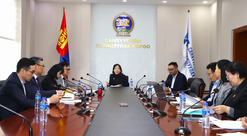 Бичил санхүүгийн зөвлөл хуралдлаа